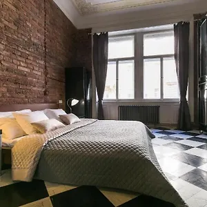 Old Town - Dusni Apartament
